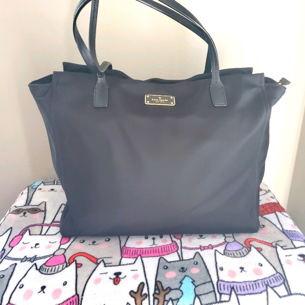 Kate Spade ♠️ zip-top tote black interior exterior